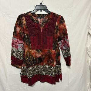 Calessa Knit Mixed Media Patchwork V-Neck 3/4 Sleeve Tunic Top.